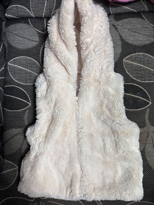 Детско меко пухкаво елече