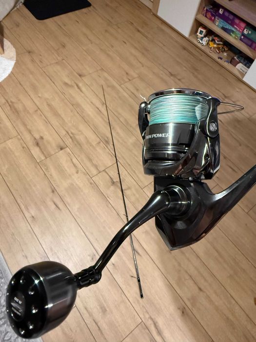 Въдица HTO Nebula и макара Shimano Twin Power