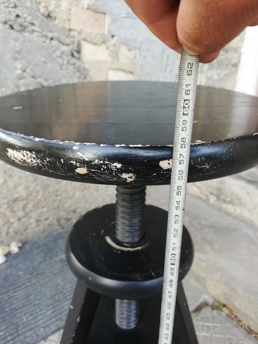 Винтидж дървен стол за пиано