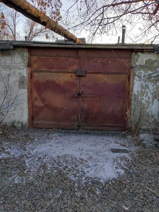 Продам большой гараж