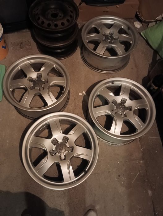 Гуми 17 цола с джанти  5х112