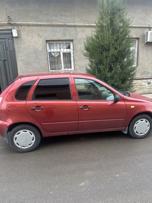 Лада калина сотилади