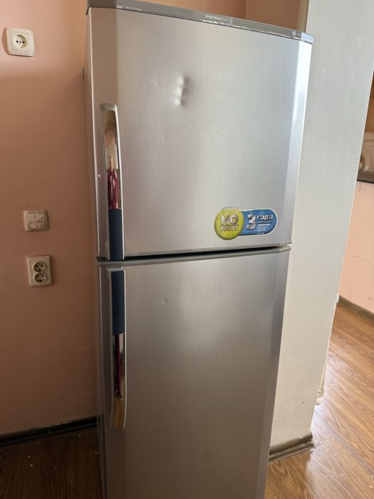 Продается Холодильник