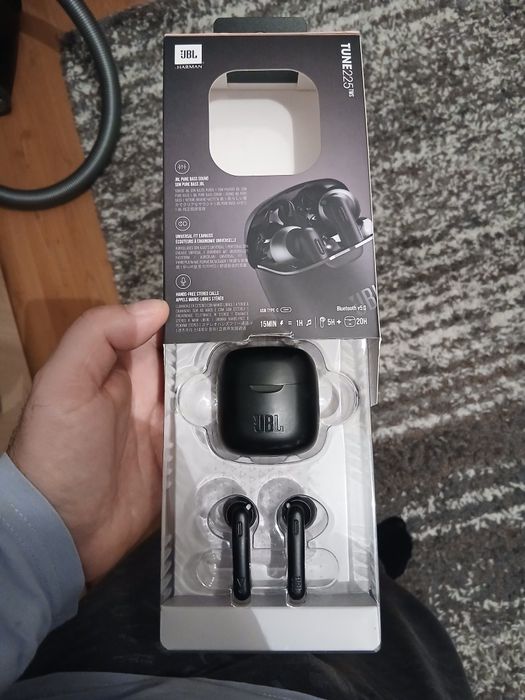 Casti JBL225 tws
