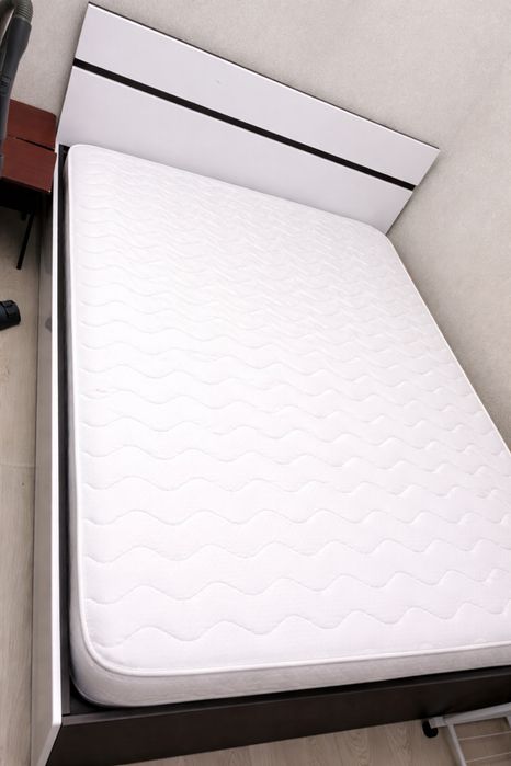 Двуспальная кровать 200*160м