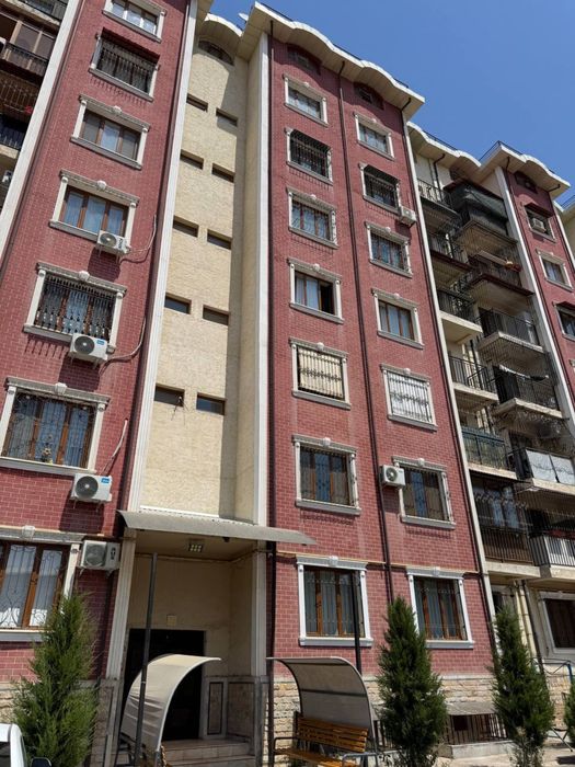 Yunsobod 18 kv Navastroyka 3/6/8 kirpich 2020 mebel, texnika, parkovka