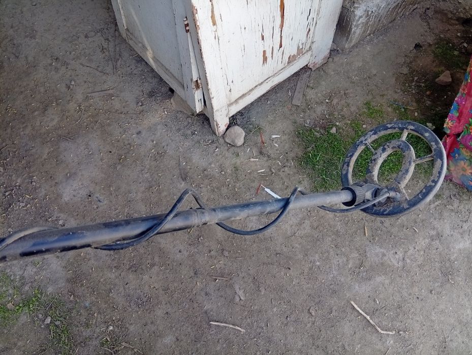 Металлоискатель сатылады.