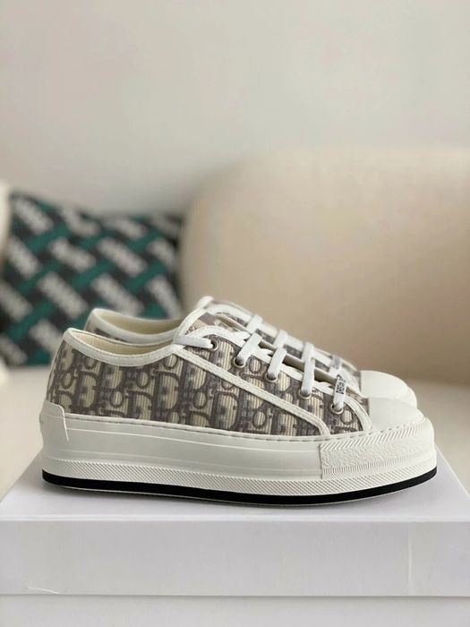 CD B23 Low-Top Sneaker "Dior Oblique"