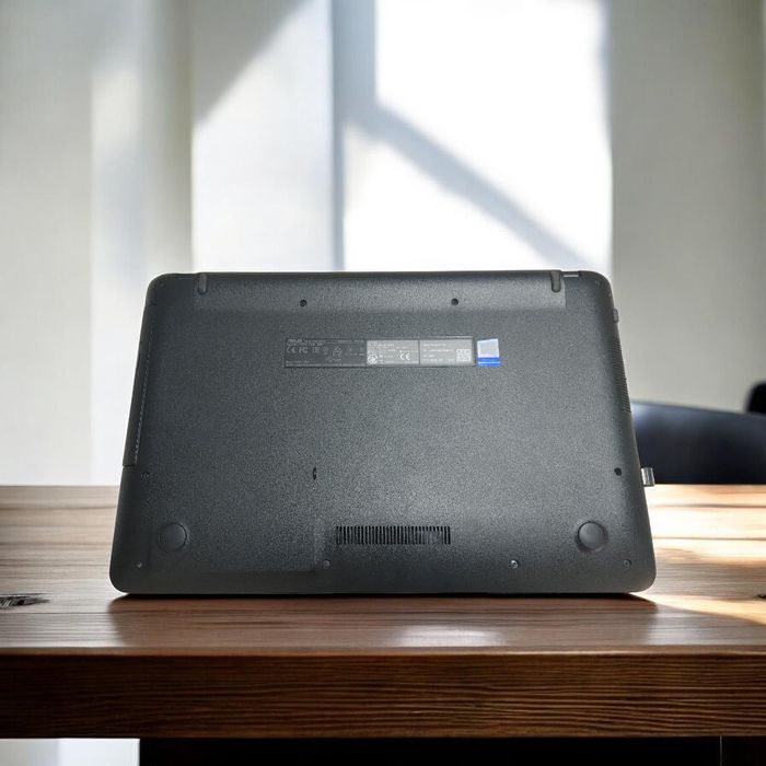 ASUS VivoBook  X540UBR / i5 / 8GB / 1TB / MX110 2GB