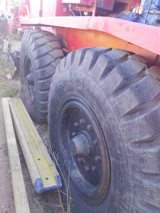Cauciucuri autogreder  6 buc cu janta la ele fara pierdere de aer