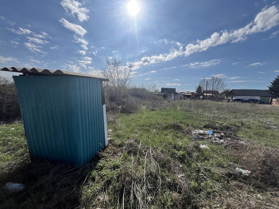 Продам участок земли на восточным