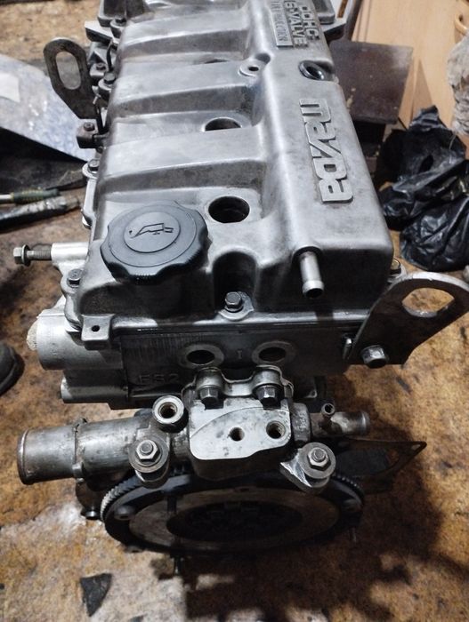 Продам двигатель Мазда кронус объем двигателя 2.0