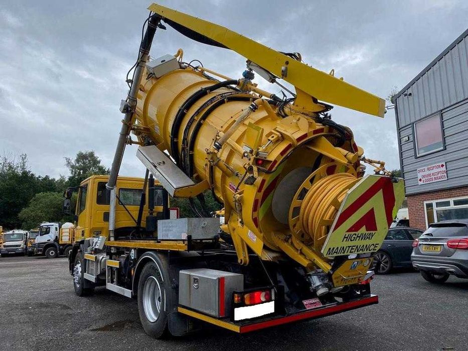 Autoutilitară Combinată Vidanjă + Womă Iveco Eurocargo 2016