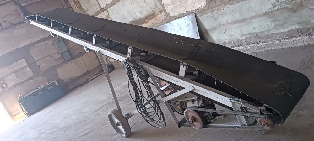 Продам ленточный погрузчик