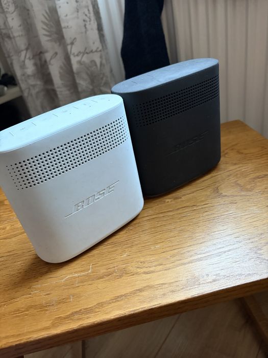 boxa camera Bose soundcolour 2 alba si neagră