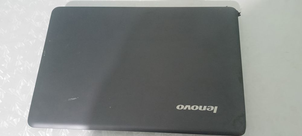 Ноутбук робочий , істеп тұр