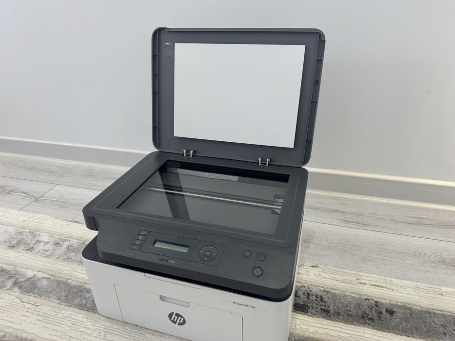 Продам почтый новый Принтер HP