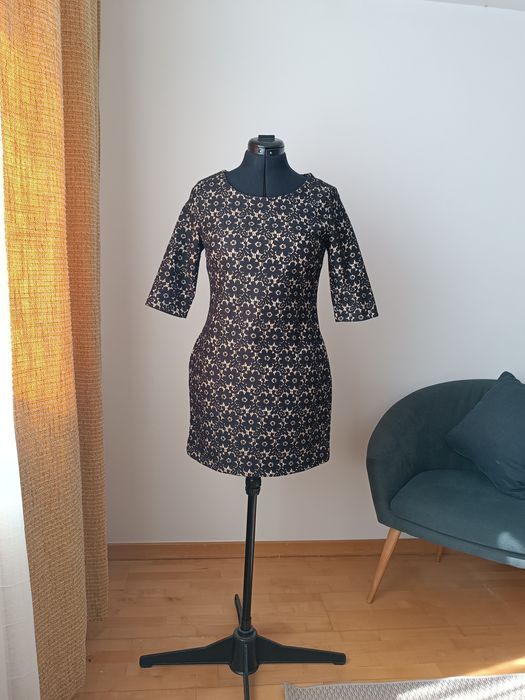 Rochie acurta cu buzunare