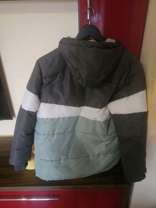 Reserved geaca iarna mărimea 158/164