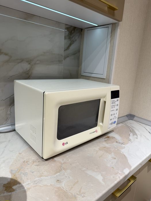 Продаётся микроволновка LG