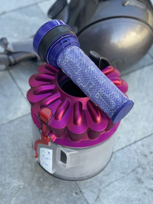 Прахосмукачка Dyson DC 33C