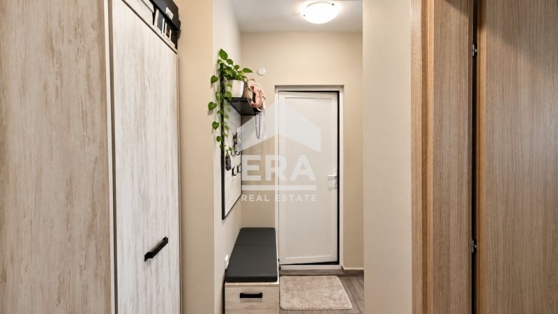 Продава се Двустаен апартамент в Търговище, Център - 43 кв.м за 2442 €/кв.м - Снимка #9
