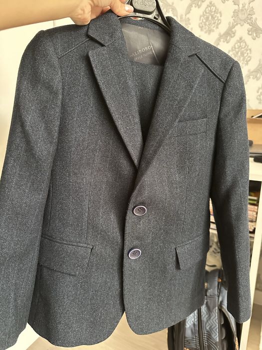 Продам тройку костюм