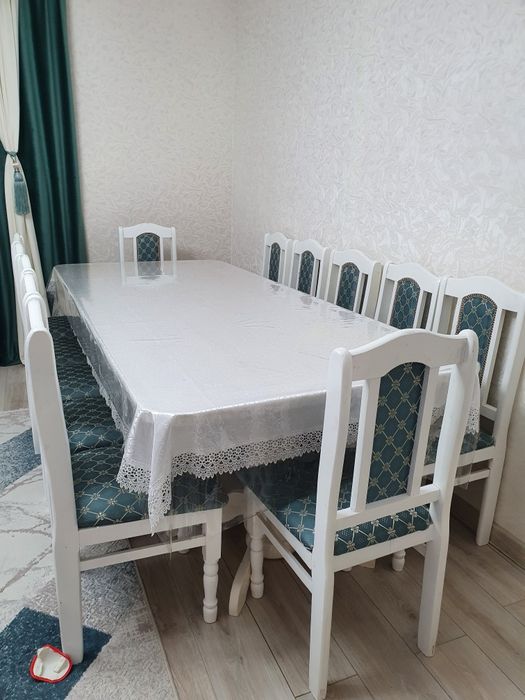 Продам стол со стульями