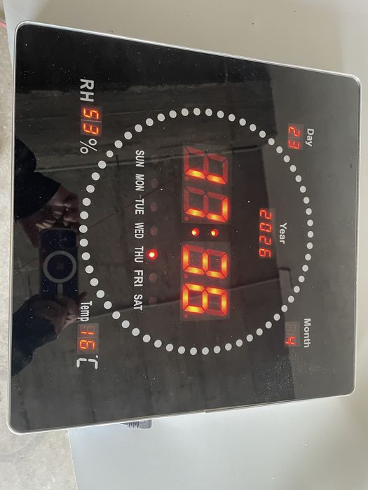 Ceas mare de perete cu temperatura si umiditate