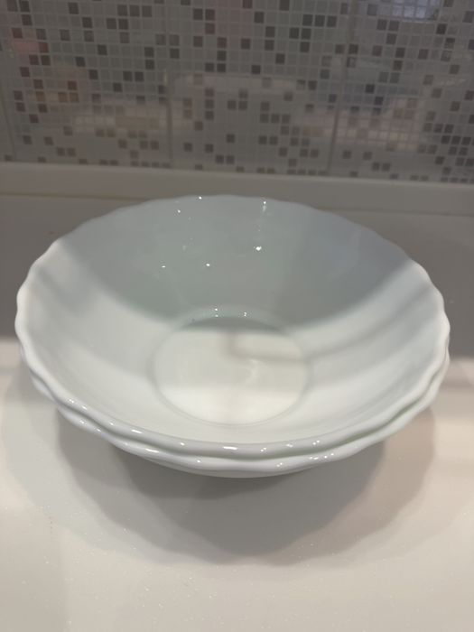 Продам столовую посуду