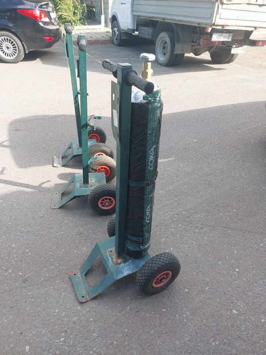 Тележка, баллоны, углекислота