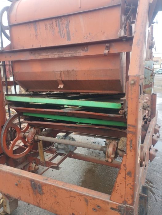 Продам зерноочиститель эсм 4
