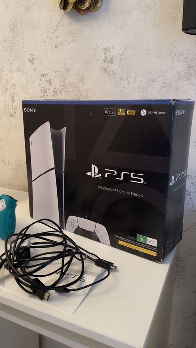 PlayStation 5 Slim Digital Edition продается