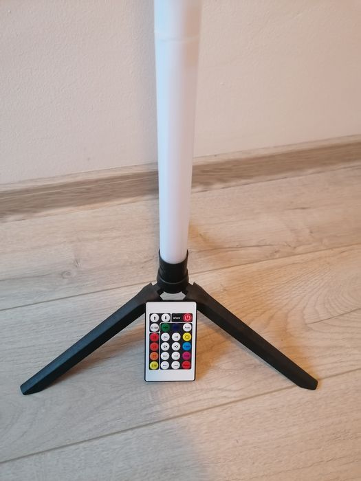 Lampa led diverse culori