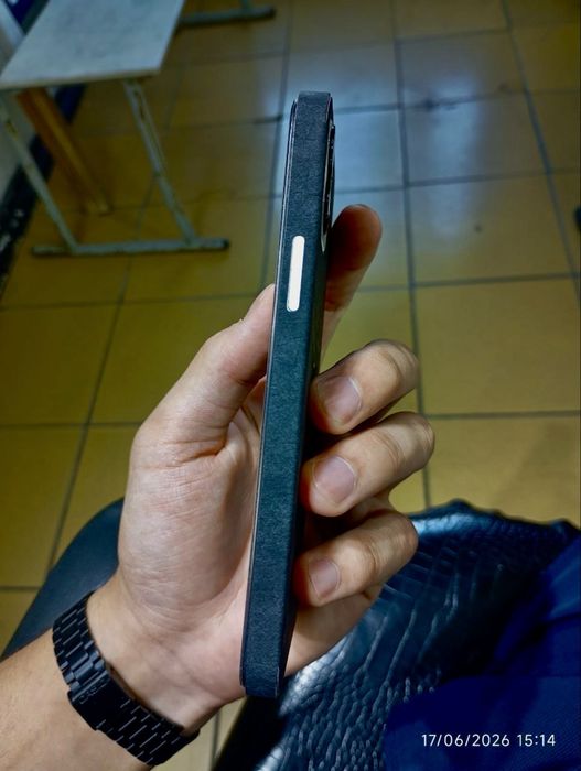 iPhone 12  256 GB ideal