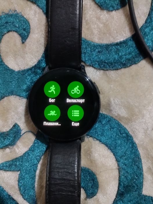 Продам часы Galaxy Watch Active2