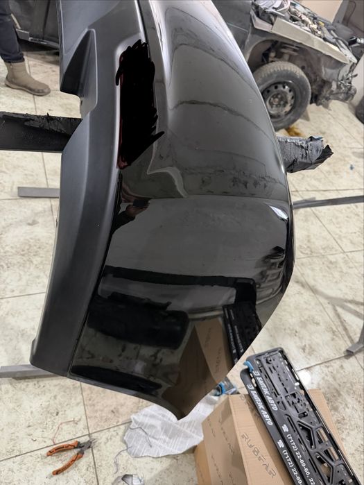 Продам задний бампер от Приоры Хэтчбек