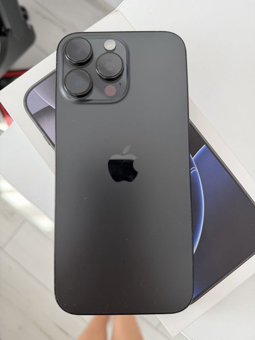 Iphone 16 Pro Max, 512 GB, 90% батерия