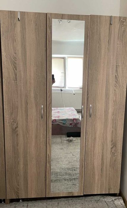 Dulap sonoma pentru dormitor cu dimensiunile 120x52.5x191 cm