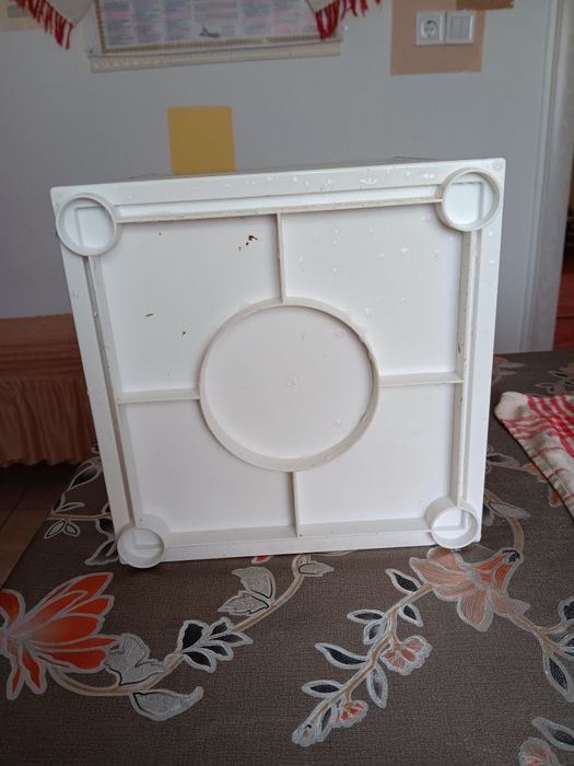 Acvariu de vanzare preț 100 lei