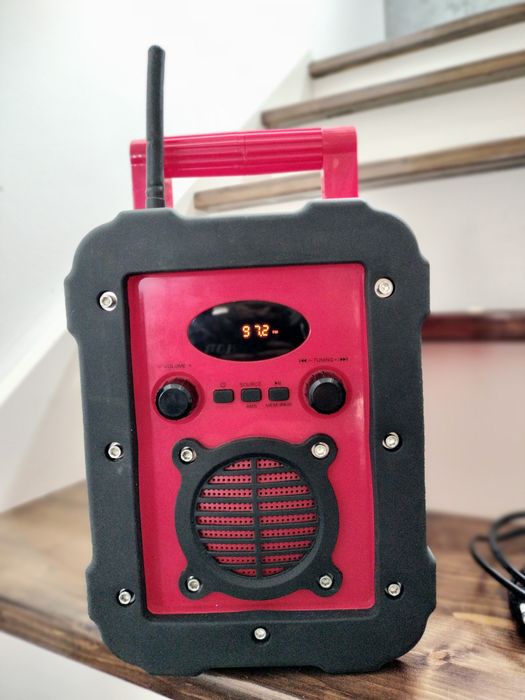 Radio cu bluetooth adaptat milwaukee m 18