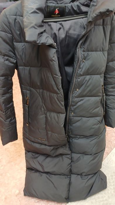 Продам куртку женскую