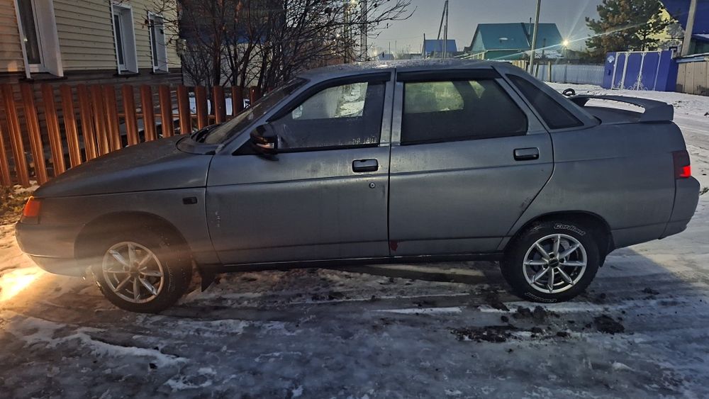 Продам авто ваз 2110
