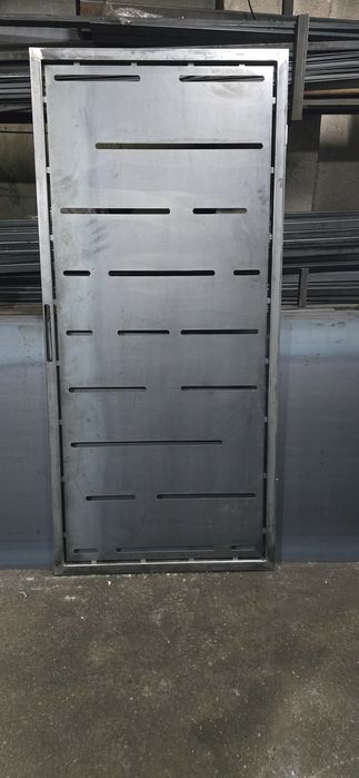 Decupaje tablă traforată CNC pentru garduri și porți