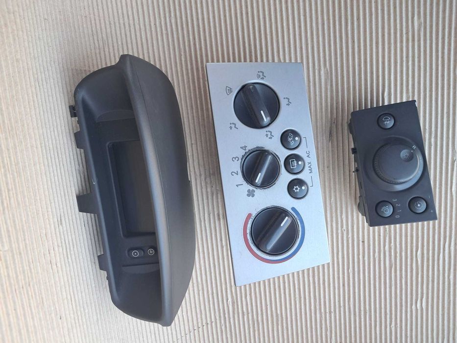 Opel Meriva display bord 32 pini, comenzi clima ac, bloc lumini.