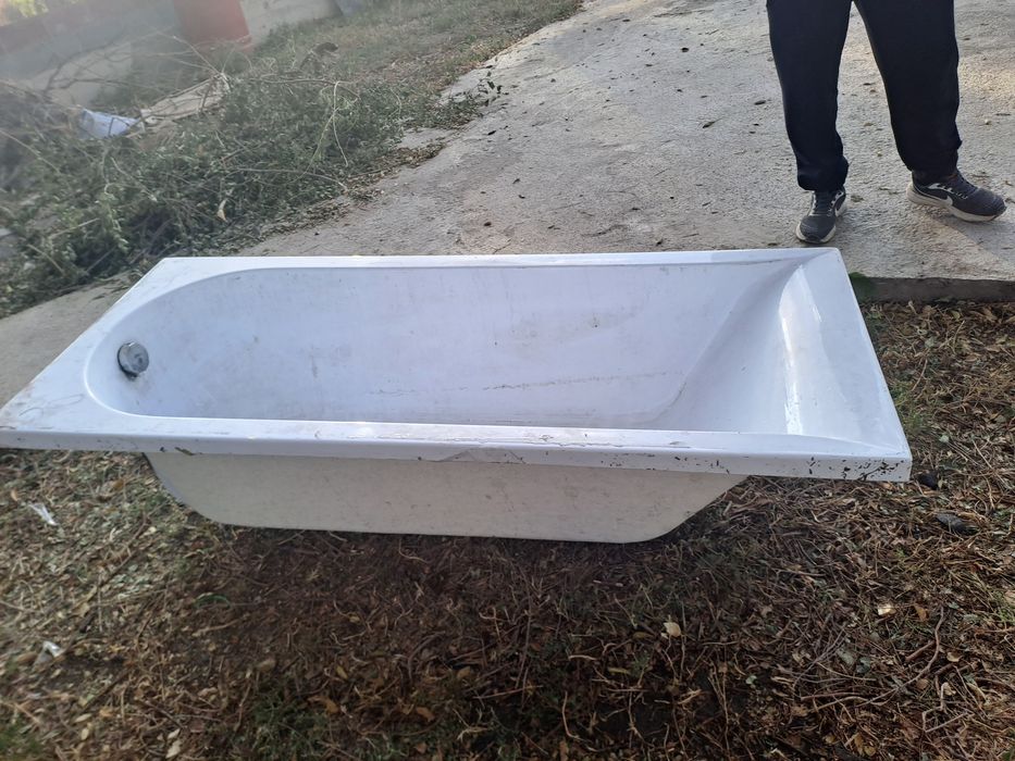 Продам ванну акриловая