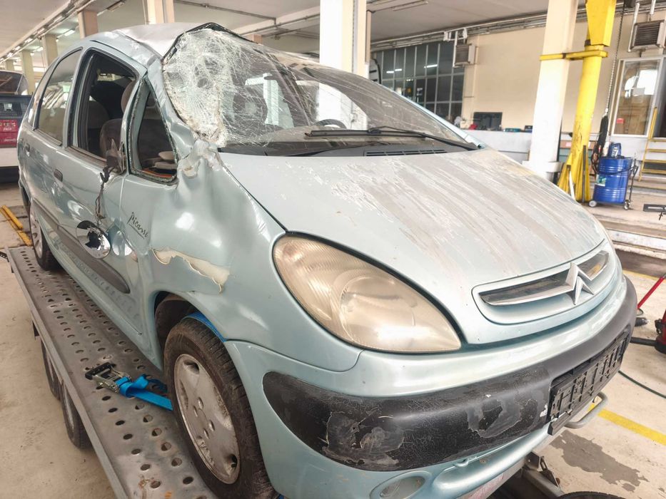 Citroen Xsara Picasso на части