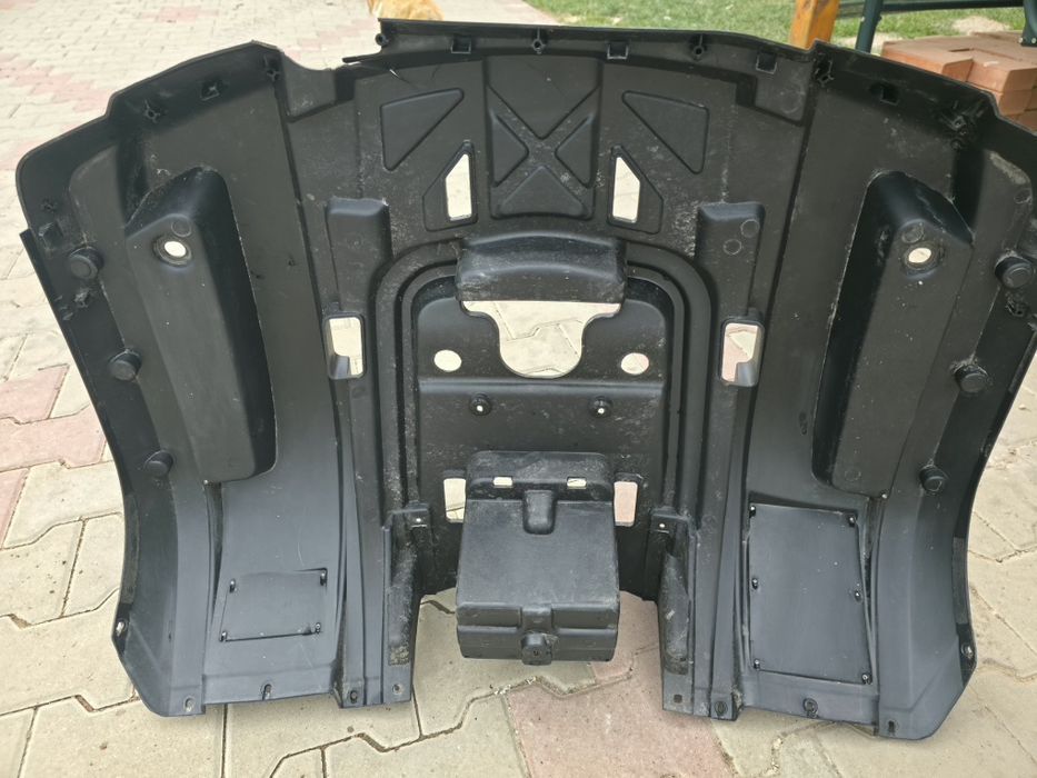 vând carenă spate și Bullbar ATV Linhai m210