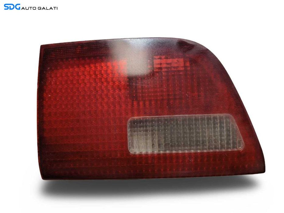 Lampa Stop Tripla Dreapta de pe Hayon Haion Portbagaj BMW X5 E53 1999 - 2006 Cod 8409012-07 [L8754]