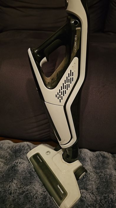 Aspirator vertical Beko